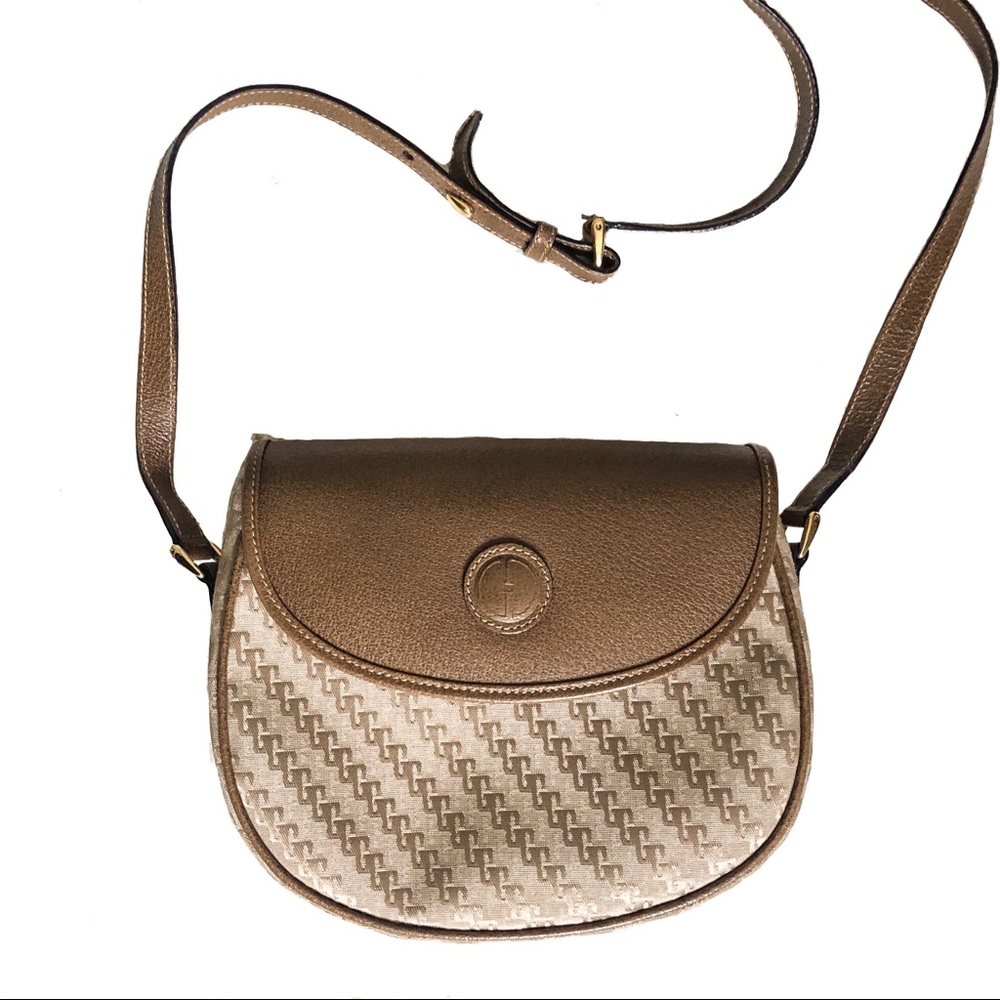 GUCCI vintage canteen style crossbody